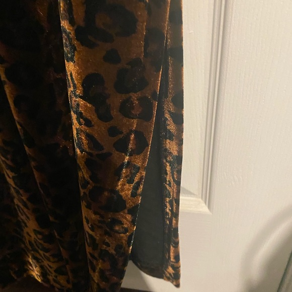 cheetah print aabaya dress - Picture 6 of 7